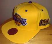 Kobe Bryant LA Lakers NBA Finals 2001 Snapback Mitchelle & Ness Hat LeBron James