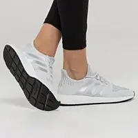 在飛比找蝦皮購物優惠-【紐約范特西】現貨 Adidas Originals Swi