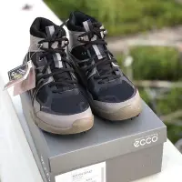 在飛比找Yahoo!奇摩拍賣優惠-正貨ECCO BIOM C-TRAIL 男高筒靴 越野戶外鞋