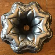 NORDIC WARE FIESTA PARTY BUNDT PAN MINNEAPOLIS USA