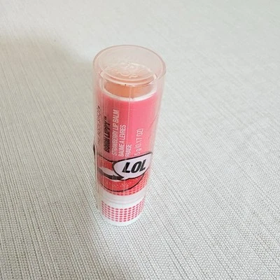 The Body Shop Born Lippy Strawberry Lip Balm .17oz / 5g Sealed