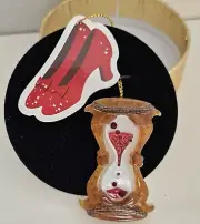 New Erstwilder The Wizard Of Oz Hourglass Brooch w. Box Tag