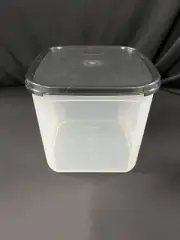 NEW Tupperware Modular Mates Square 3 Storage Container 17 Cups #1621 Black Seal