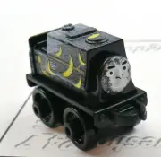 THOMAS & FRIENDS Minis Train Engine 2016 CREATURE SAMSON Sealed #13 ~ Weighted