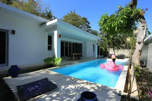 聖吉吉的2臥室別墅 - 300平方公尺/2間專用衛浴Minimalistic 2-bedroom villa near Senggigi