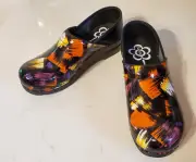 Sanita Women Danish Clogs Nursing Sz 38 7-7.5 Black Splash of Color
