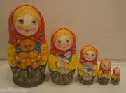 Russian Matryoshka - Wooden Nesting Dolls - 5 Pieces Unique Coloring - Set #4