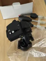 Manfrotto 3-Way Pan and Tilt Head with Quick Release - 808RC4 - New