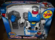 KIDS STUFF SPACE ROBOT REMOTE CONTROL LIGHTS UP WALKS NIB