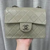 在飛比找蝦皮購物優惠-Chanel 灰色方胖子 Gray Lambskin Cla