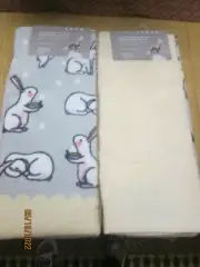 Kitchen Towels 1 Easter Bunnies & 1 Pale Yellow (Set Of 2) New