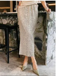 在飛比找Yahoo!奇摩拍賣優惠-代購流光溢彩 香檳色珠片半身裙 特價 4380