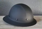 Dynamic Wolfjaw Full Brim Fiberglass Hard Hat with 8 Pt Ratchet.