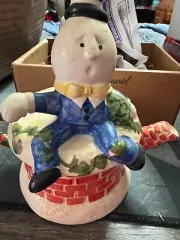 Humpty Dumpty on Brick Wall Teapot – Whimsical Collectible! ☕