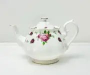 Royal Albert - New Country Roses, large 6-7 cup teapot in white colourway