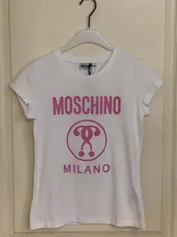 在飛比找Yahoo!奇摩拍賣優惠-全新超美  Moschino brand logo T-sh