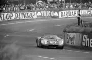 Mario Andretti & Lucien Bianchi Ford GT40 Mk4 Le Mans 1967 Motor Old Photo 24