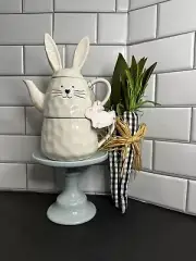 Brand New 10 Strawberry Street Bunny Teapot and Cup (O46)