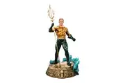 DC Comics Aquaman Premium Format 1:4 Scale Statue Action Figure
