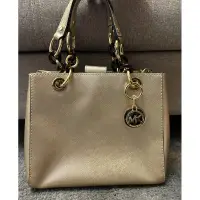 在飛比找蝦皮購物優惠-現貨全新正品《Michael Kors （MK)Cynthi