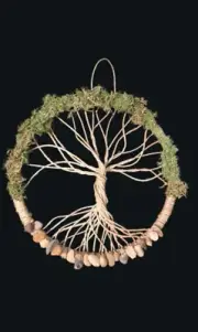 Twine Tree of Life Rock / Grass