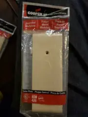 Cooper ~ Ivory Thermoplastic Snap Together CENTER Sectional Plate Cover STC14V