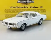 ERTL 1/18 Scale Oldsmobile Cutlass Sx 1970 White Diecast Car Model Toy