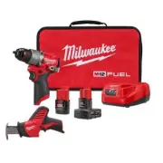 Milwaukee Drill Driver Kit 12V Forward/Reverse Switch Keyless Chuck in Red