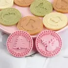 9Pcs 3D Biscuit Mold Pink Cookie Stamp Christmas Cookie Cutters DIY