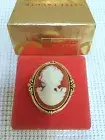 ESTEE LAUDER CORAL CAMEO VINTAGE COMPACT for SOLID PERFUME in Orig BOX 1986 RARE