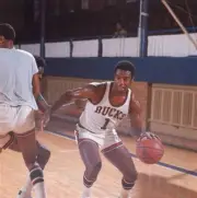 Milwaukee Bucks Oscar Robertson in action during practice Milwauke- Old Photo