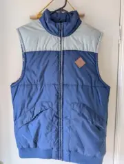 Volcom outdoor puffer vest