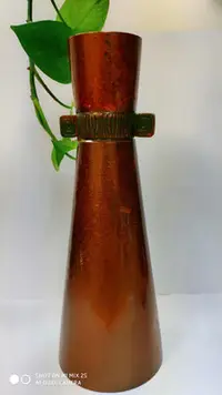 在飛比找Yahoo!奇摩拍賣優惠-銅花瓶，回流銅器，青銅尊花瓶，品相完美，實物金色 名家作銅花