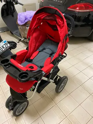 Capella三輪嬰兒推車