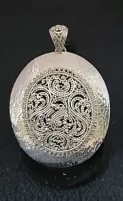 Artisan Collection Of Bali Sterling Silver 925 Hammered Filigree SARDA Pendant