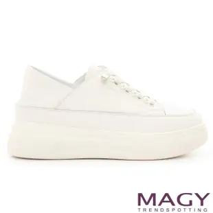 【MAGY】雙皮質拼接綁帶厚底 女 休閒鞋(白色)