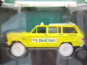 JOHNNY LIGHTNING WHITE LIGHTNING YORK FAIR JEEP WAGONEER TAXI 4X4 1/64 DIECAST