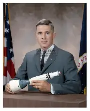 WILLIAM ANDERS APOLLO 8 NASA ASTRONAUT OFFICIAL PORTRAIT 8X10 PHOTO