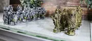 CHESS PIECE SET AND GLASS BOARD KING ARTHUR KINGDOM BATTLE FIGURINE RESIN STATUE