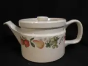 Wedgwood Quince 5 cup Teapot, Strainer ~ England - Fruit Design