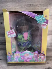 1990 Cabbage Patch Kids Hasbro Birthday Kids "CHRISTEL JOSEPHINE " box damage