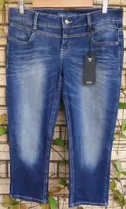 GUESS Womens Canyon Wash Zips Back of Cuffs Capri Stretch Lulu Jeans Size 32