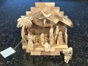 13 PC NATIVITY OLIVE WOOD FROM BETHLEHEM PLAYS SILENT NIGHT HAND CARVED CHRISTMA