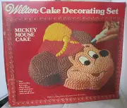 VINTAGE 1974 WILTON MICKEY MOUSE CAKE PAN DECORATING SET - NEW IN BOX