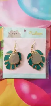Pusheen Necklace And Earrings Floral Set Very Rare .