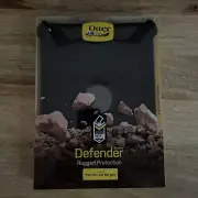 OTTERBOX 77-55886 Defender Series Protective Case Apple iPad 5th/6th Gen - Black