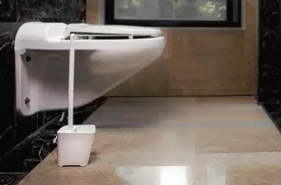 Unique Art Toilet Brush. Know傾倒式馬桶刷組/ 嫩芽綠