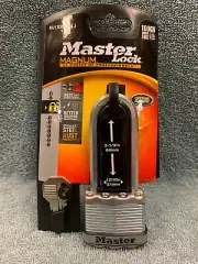 Magnum HEAVY DUTY Stainless Steel Padlock 2-1/2" Shackle M1XKADLJ by Master Lock