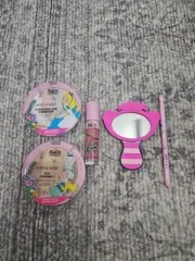 Wet N Wild Alice In Wonderland Makeup Collection