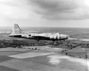 BOEING B-17 MEMPHIS BELLE IN FLIGHT ENGLAND 11x14 GLOSSY PHOTO PRINT